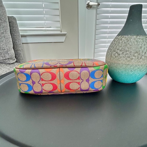 COACH Rainbow 🌈 Signature Bag w/ Crossbody Strap - Picture 6 of 11